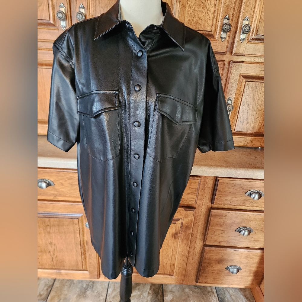 Good American Black Faux Leather Short Sleeve Top Size 3